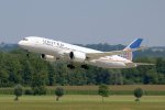 United Airlines, N26902, MUC 30.07.2021.jpg