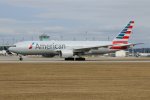 American Airlines B777-200, MUC 20.02.2022.jpg