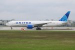 United Airlines, B777-200, MUC 07.05.2022.jpg