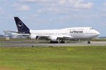 Lufthansa, B747-400, FRA 17.05.2023.jpg