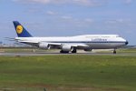 Lufthansa, B747-8 Retro, FRA 17.05.2023.jpg