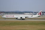 Qatar Airways A340-600, MUC 02.04.2017.jpg