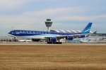 Azerbaijan Airlines, A340-600, MUC 16.02.2020.jpg