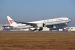 Air China, B777-300, MUC 19.01.2025.jpg