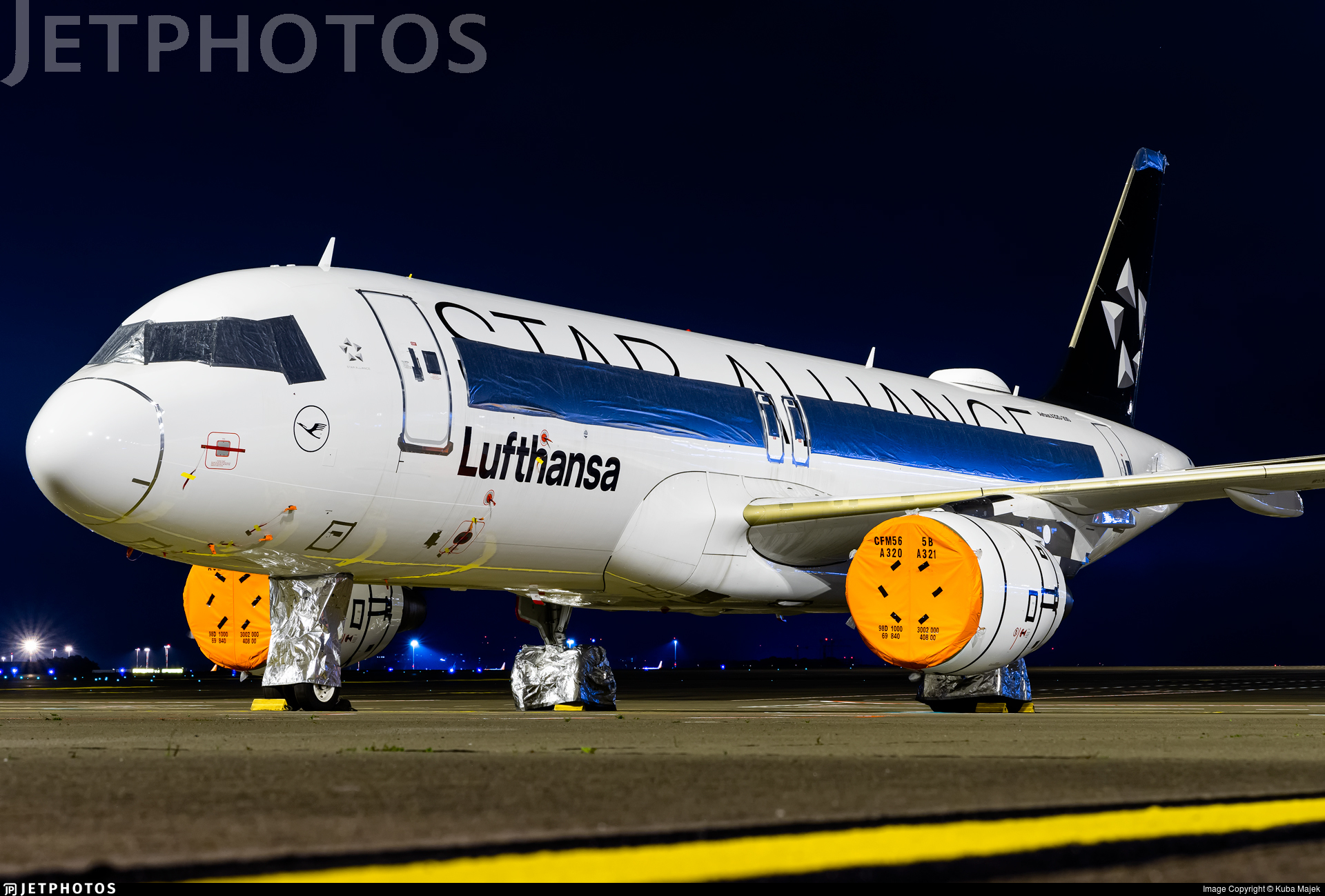 www.jetphotos.com