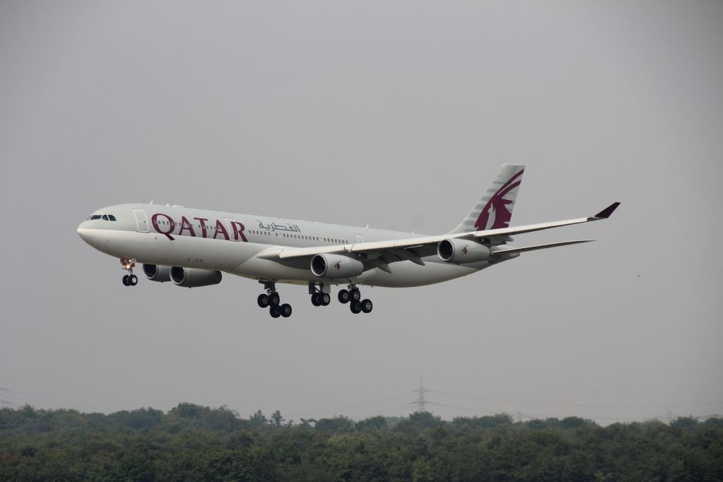 DUS218Qatar343591.jpg