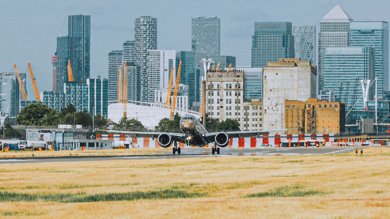 www.aviationbusinessnews.com