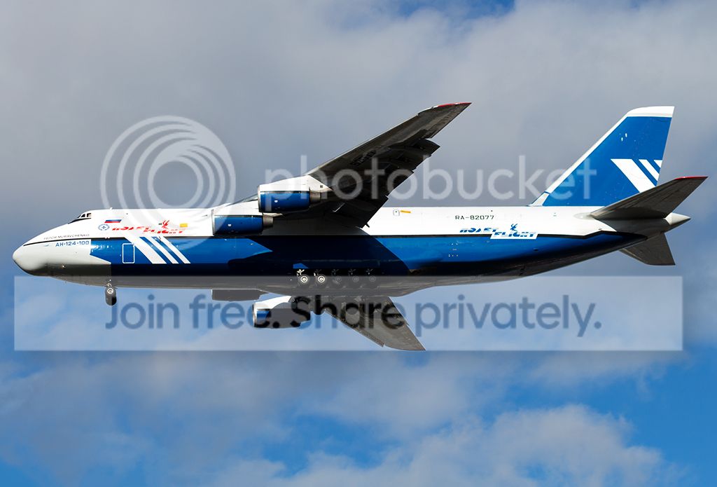 RA-82077_1.jpg