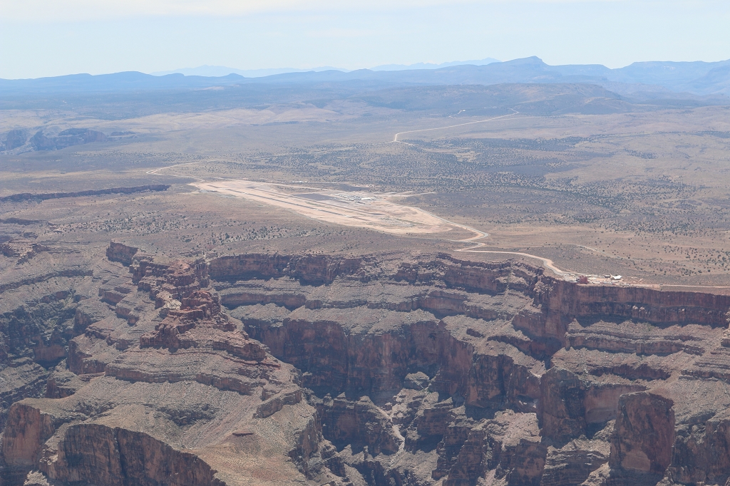 15319964757_5270806ca4_b.jpg